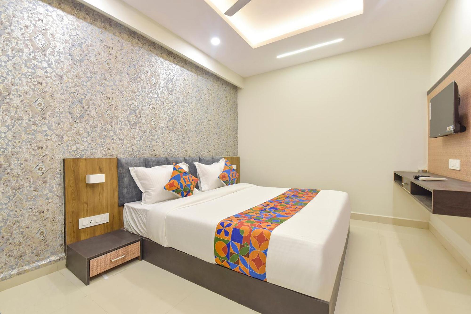 Fabhotel The Max Glory Indore Exterior photo